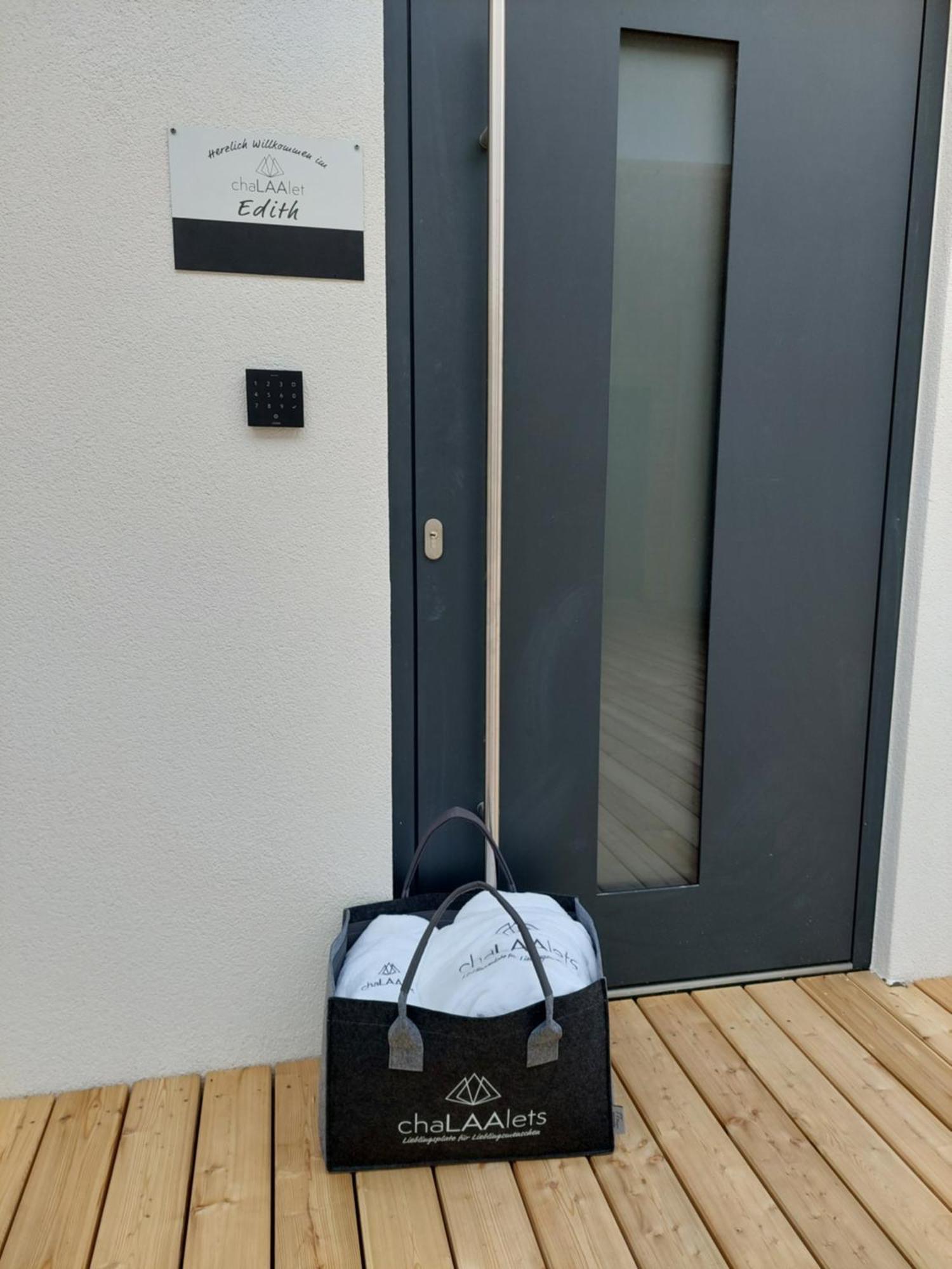 Chalaalets Villa Laa an der Thaya Buitenkant foto